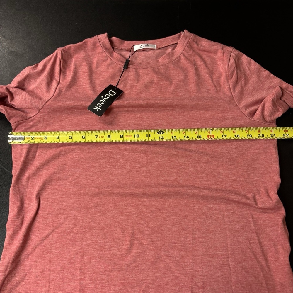 Deyeek  medium post shoulder surgery recovery short sleeve T-shirt new. Pink/red - Picture 7 of 9